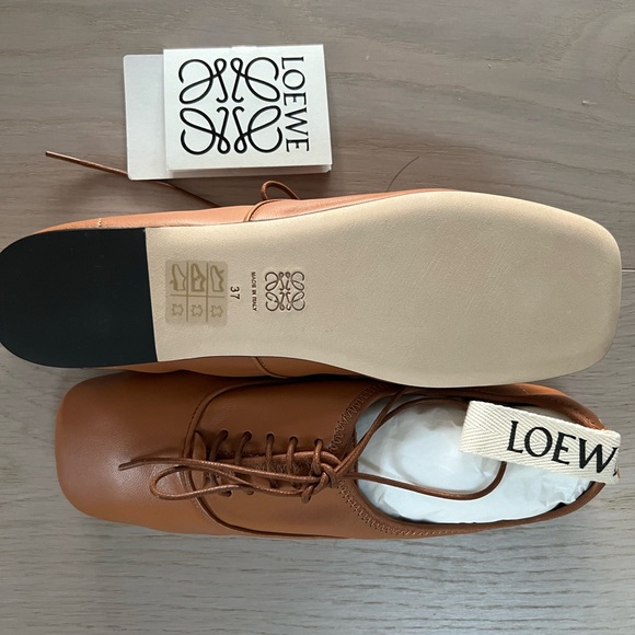 Brand new Loewe lace-up Oxford shoes - Picture 2 of 3